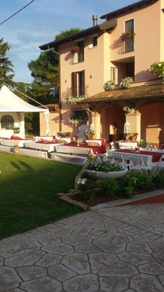 Villa ai Tigli 37/50