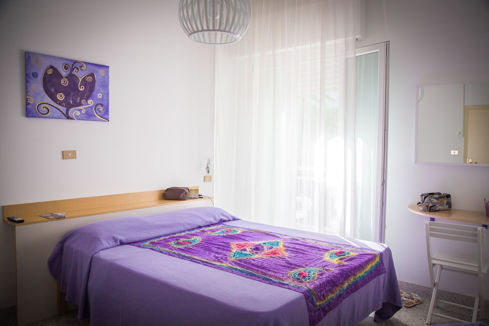 BASIC, DOUBLE BED