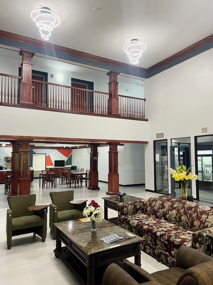 Grand Vista Hotel and Suites 44/61