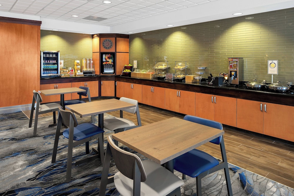 Fairfield Inn Suites Hobbs 27/44