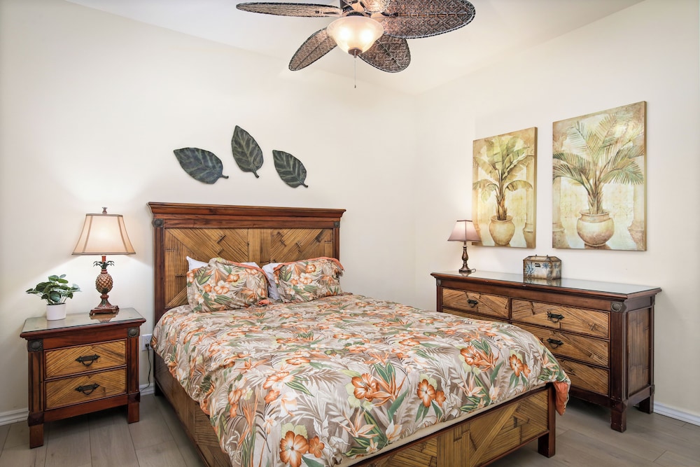 2 Bedrooms, Condo, 2 Queen Beds, Golf Course View, 2 Bathrooms, Sofa