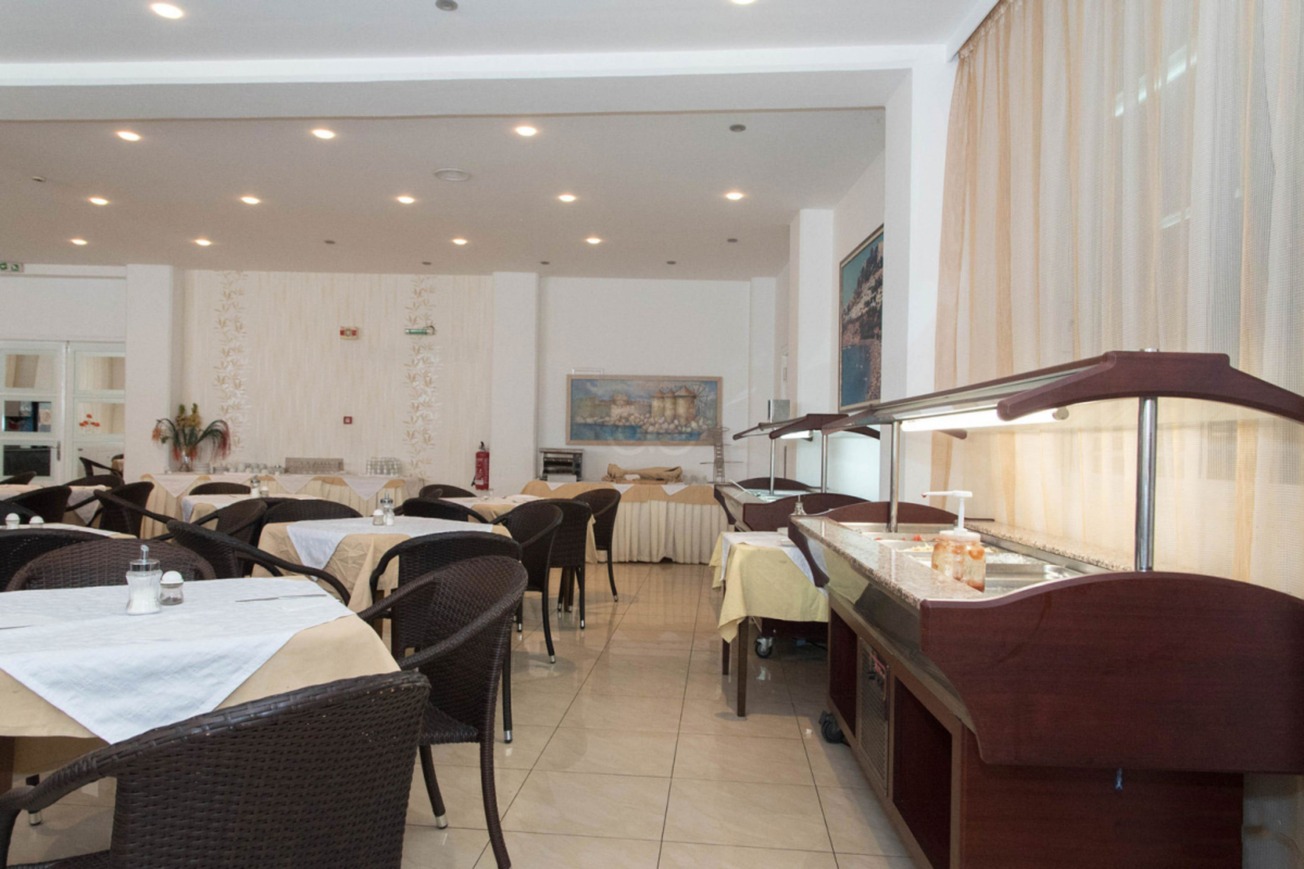 Pefkos Breeze Family Resort and Spa 18/37