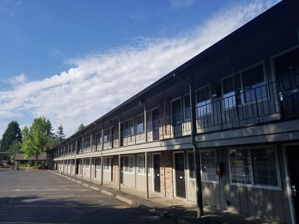 Village Inn Springfield 7/59