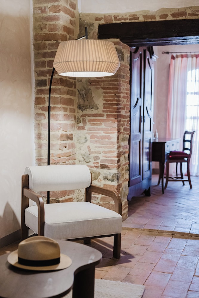 Tenuta Fattoria Vecchia 70/85