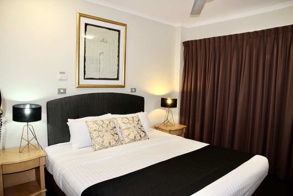 Mariners Court Hotel 15/55