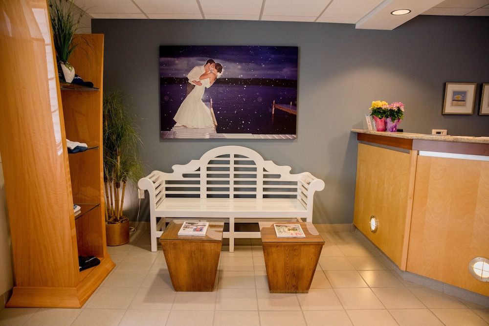 Bay Pointe Inn 8/50