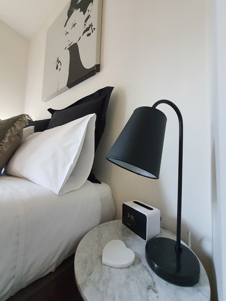 Harbour Escape Apartments 16/49