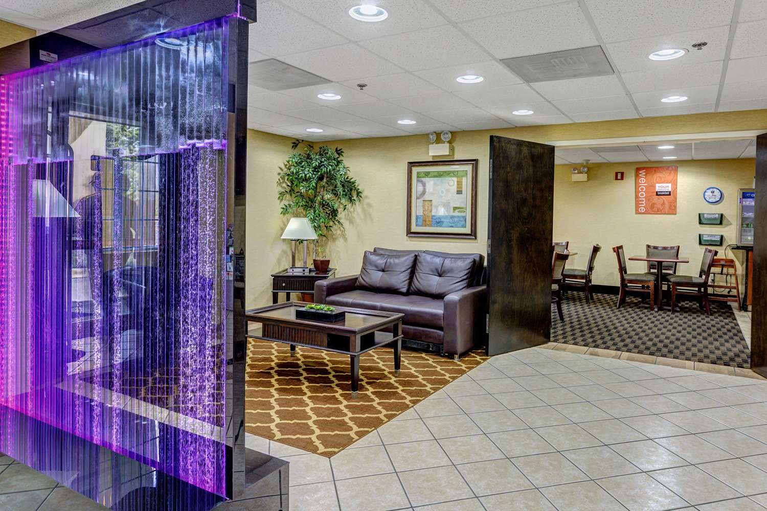Comfort Inn Decatur Priceville 33/49