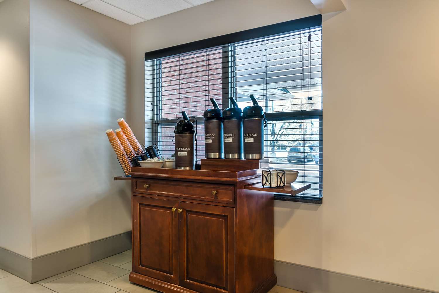 Country Inn & Suites by Radisson, Rossford - Toledo South 4/28