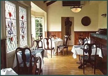 Elizabethan Lodge 41/56