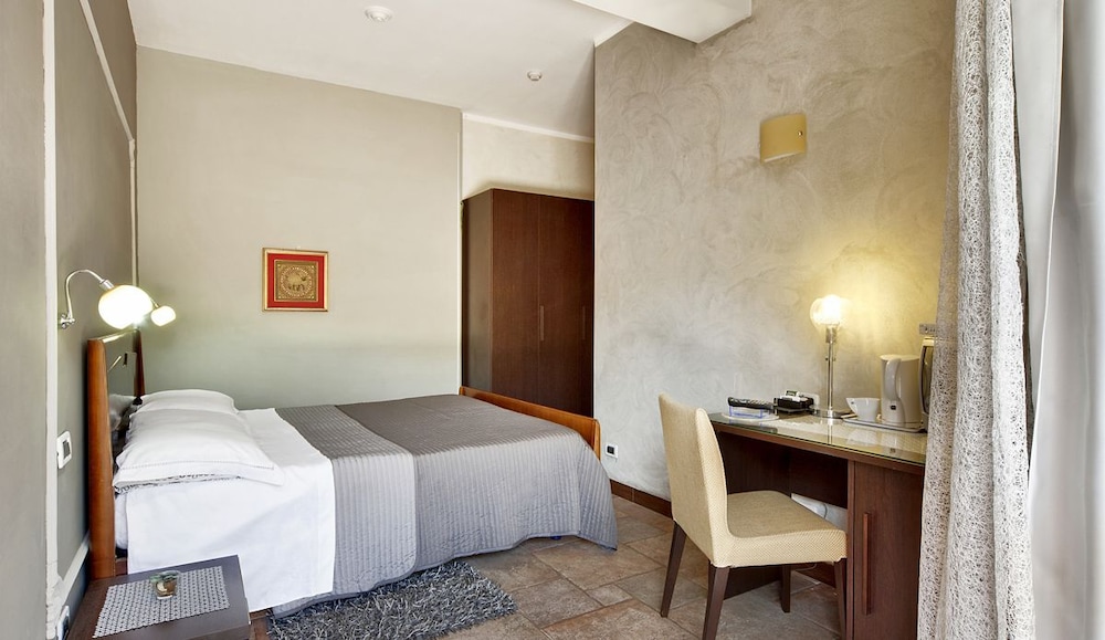 CASALE ROMANO RESORT 50/50