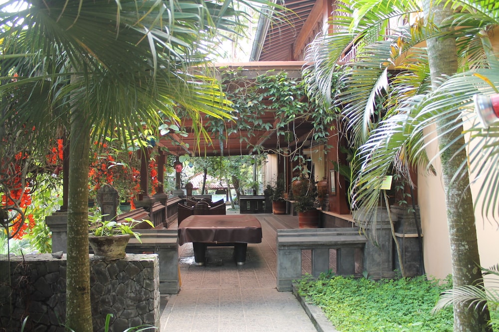 Laras Asri Resort And Spa 56/66
