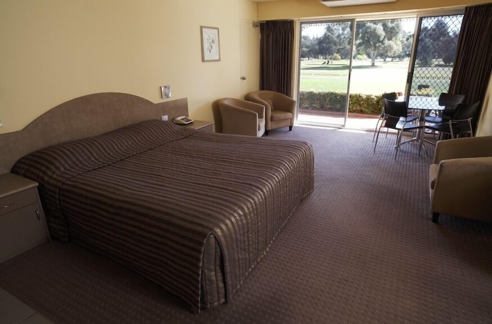 Yarrawonga Mulwala Golf Club Resort 68/86