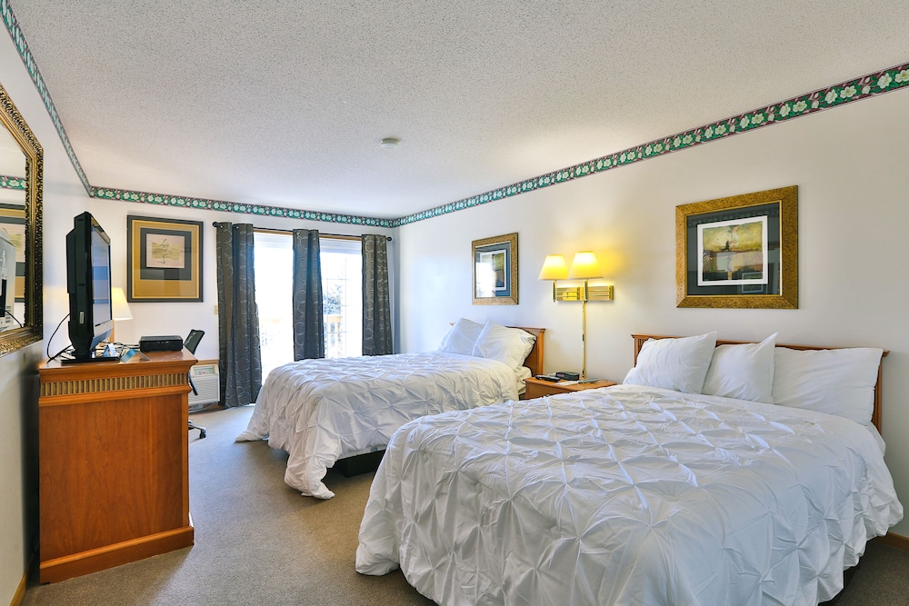 Amerivu Inn And Suites New Richmond 9/60