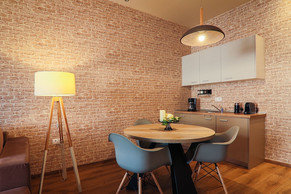 Superior One Luxury Apartments 16/33