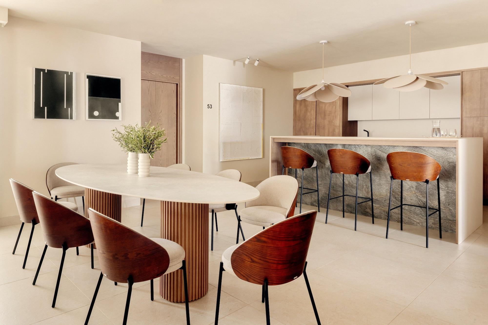 ANFITRION VILLAS & SUITES MARBELLA 50/50