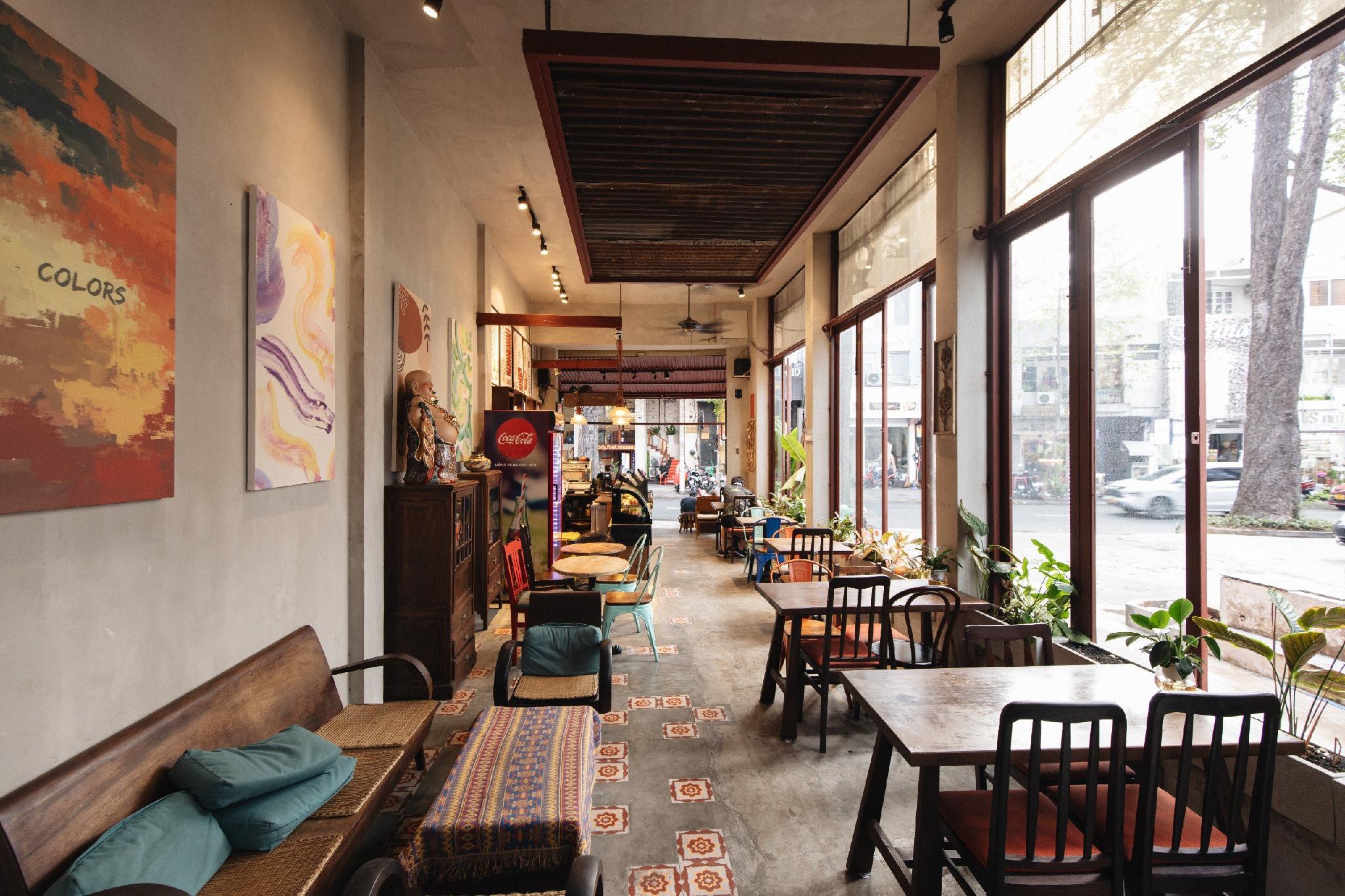 9 Hostel And Bar 53/63