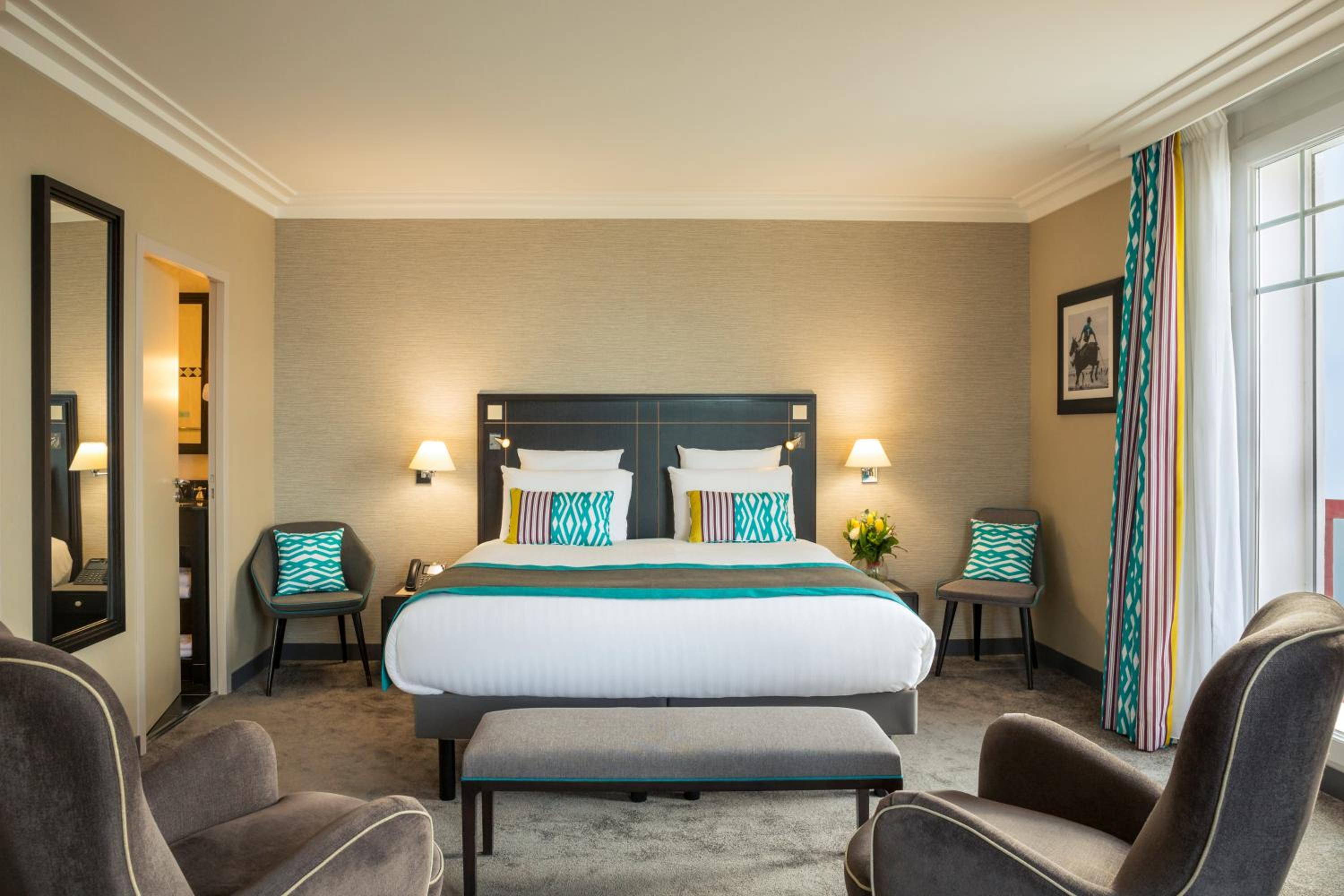Junior Suite, Double or Twin Bed, Sea Front