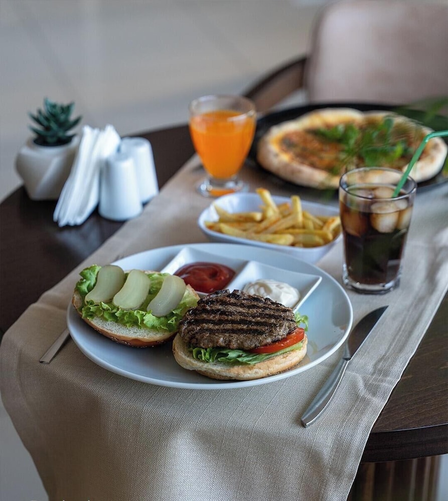 Hotel Zileli 57/71