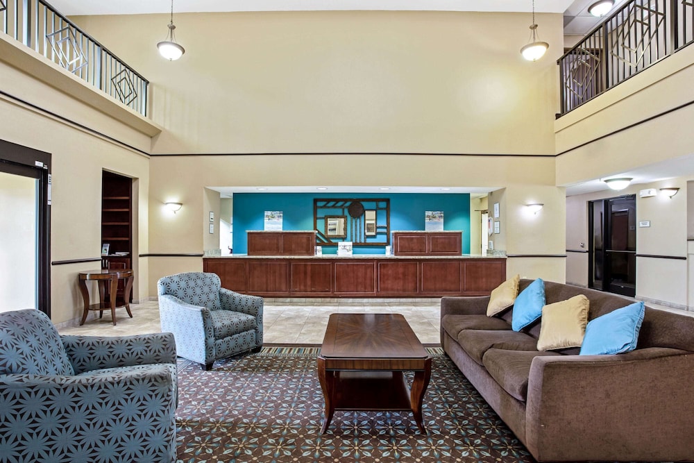 La Quinta Inn & Suites by Wyndham PCB Pier Park area 29/42