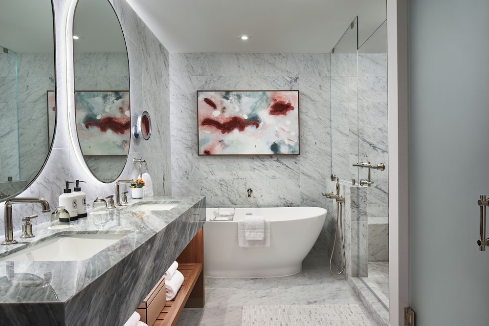 Four Seasons Hotel Washington, DC 73/75