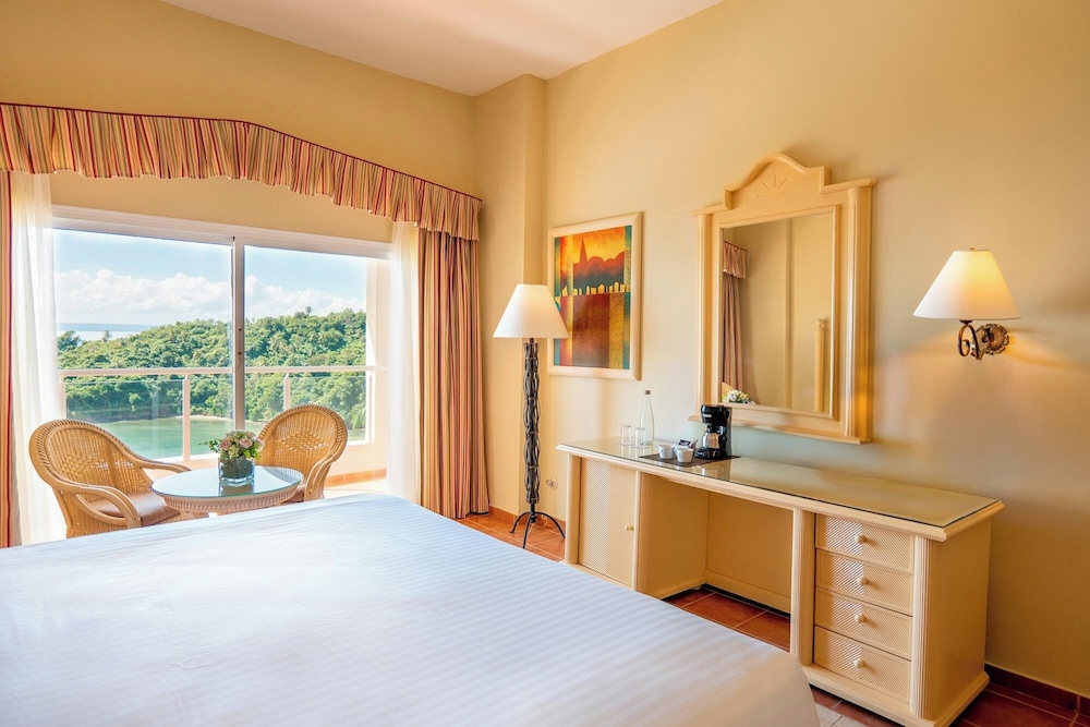 Eurostars Grand Cayacoa 13/50
