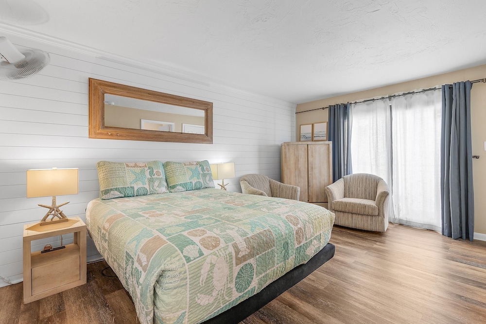 Coastal Waters Inn 36/74