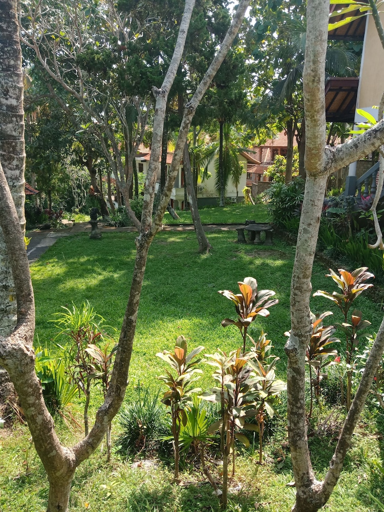 Argasoka Bungalows 73/77