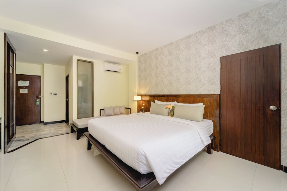 Premier Room