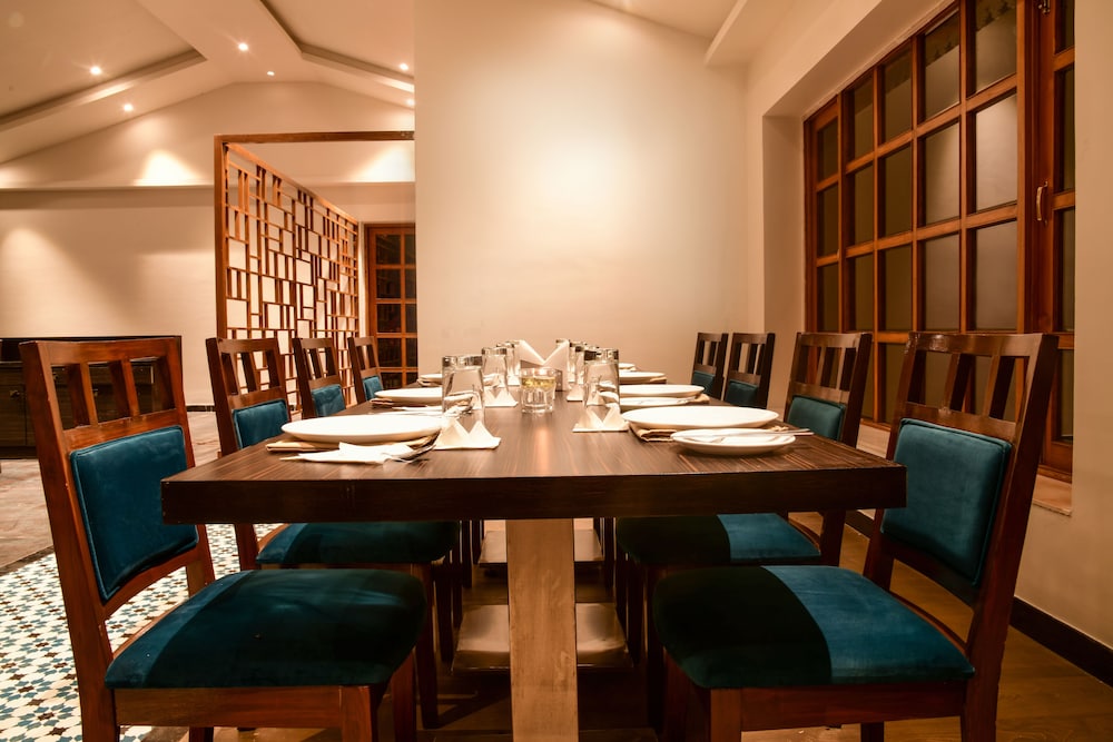 Regenta Place Green Leaf Mahabaleshwar 25/37