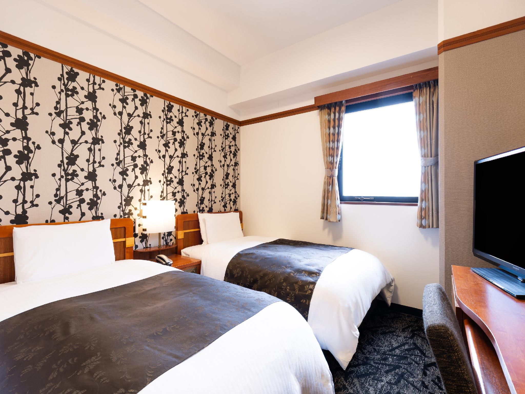 Semi Room, 2 Semi Double Beds, Smoking