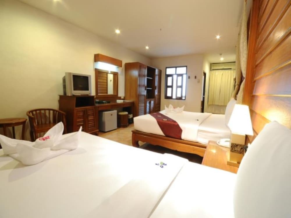 Bel Aire Patong Resort 36/54