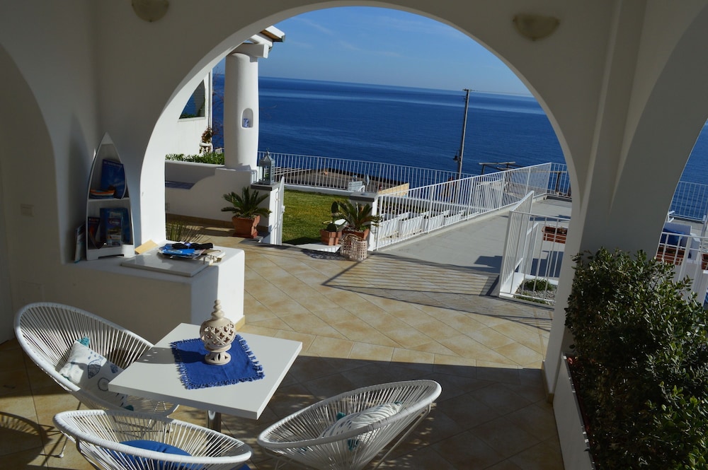'A Alera Room And Breakfast 4/50