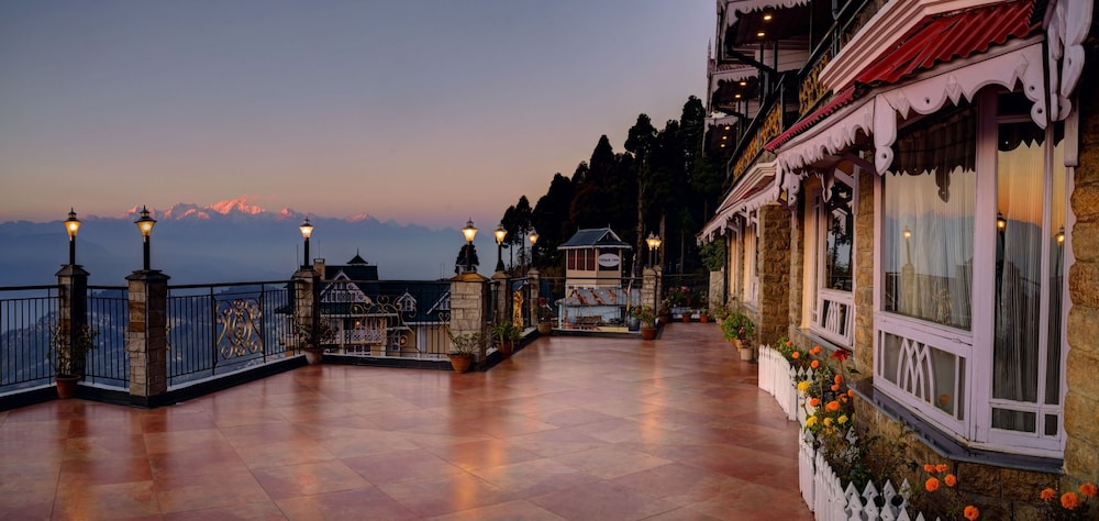 Summit Grace Resort And Spa 38/48