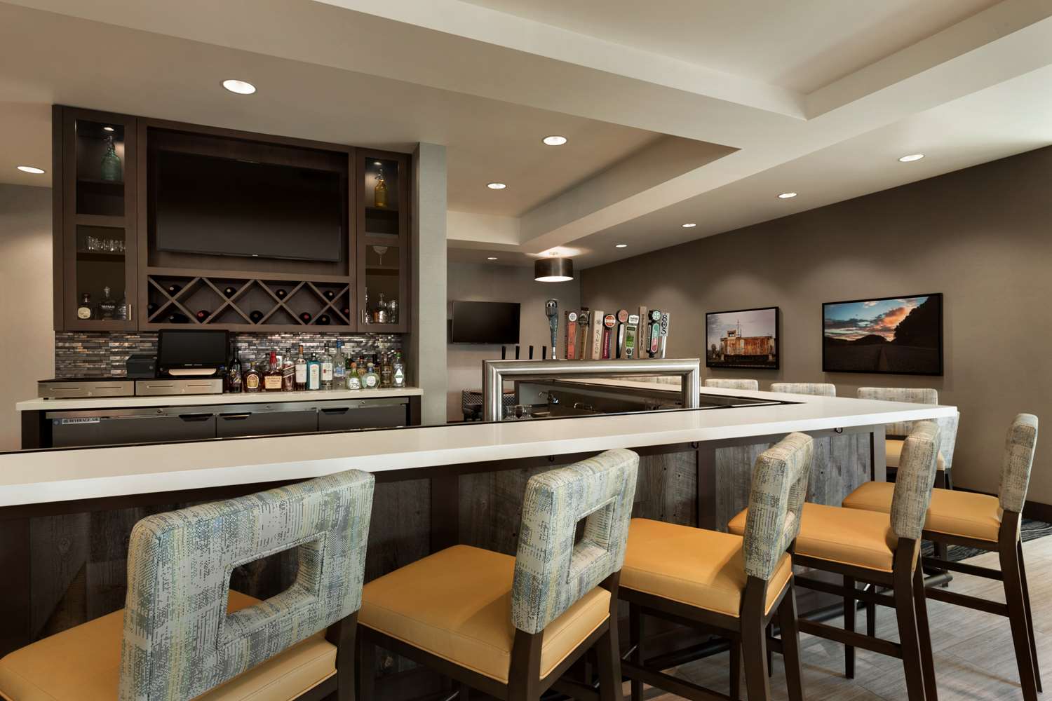 restaurant cafeteria