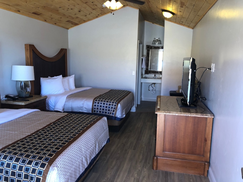 Deluxe, Cabin, 2 Queen Beds