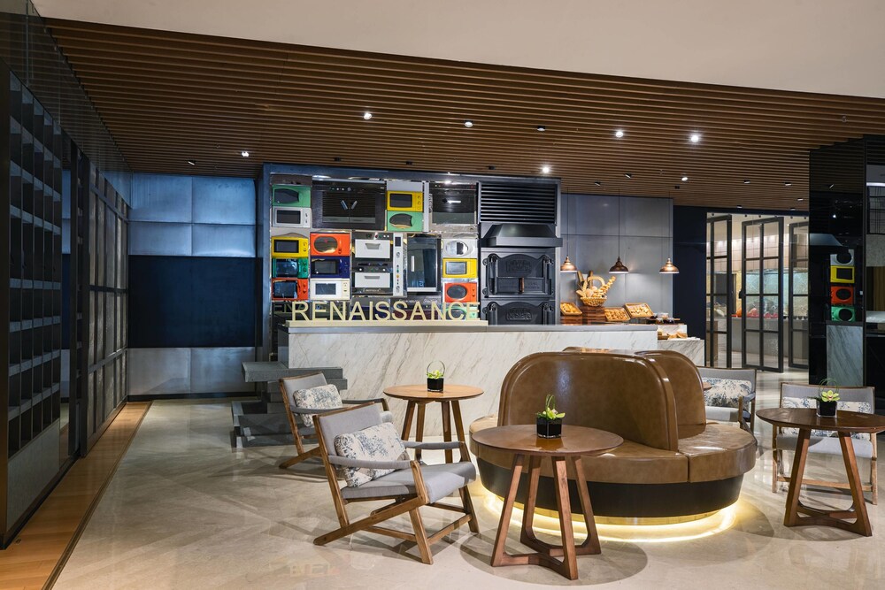Renaissance Shenyang West Hotel 34/45