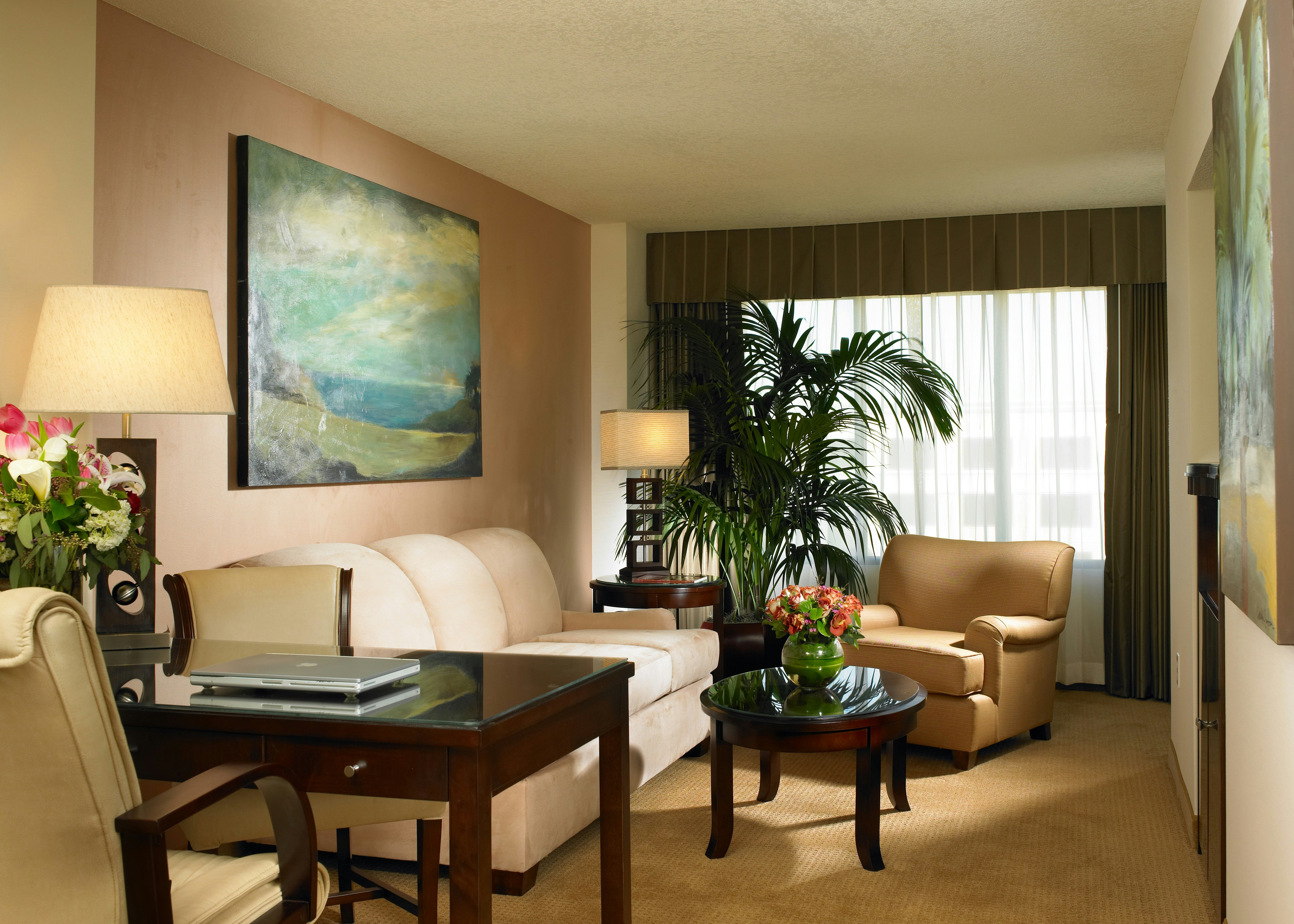 DoubleTree Suites by Hilton Hotel Anaheim Resort - Convention Center 26/56