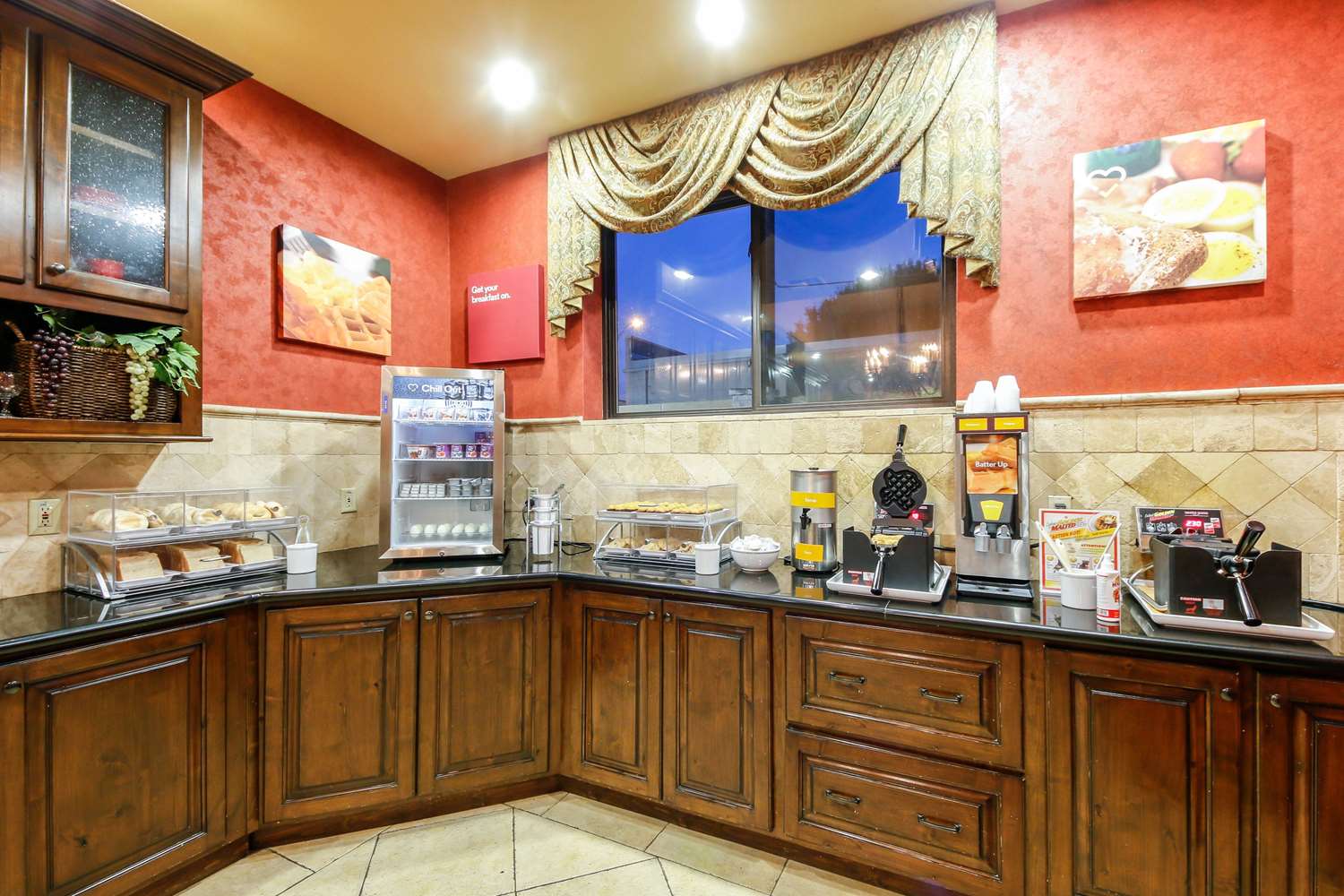 Comfort Suites Alamo Riverwalk 8/35