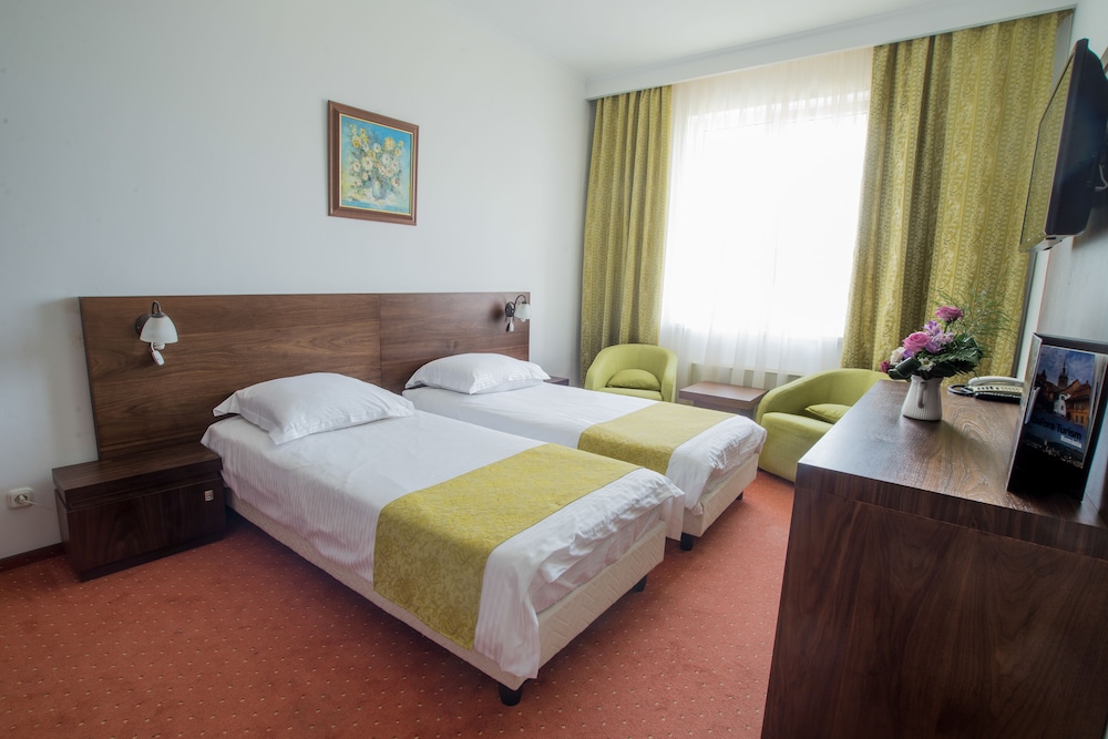 Mercure Medias Binderbubi Hotel And Spa 11/45