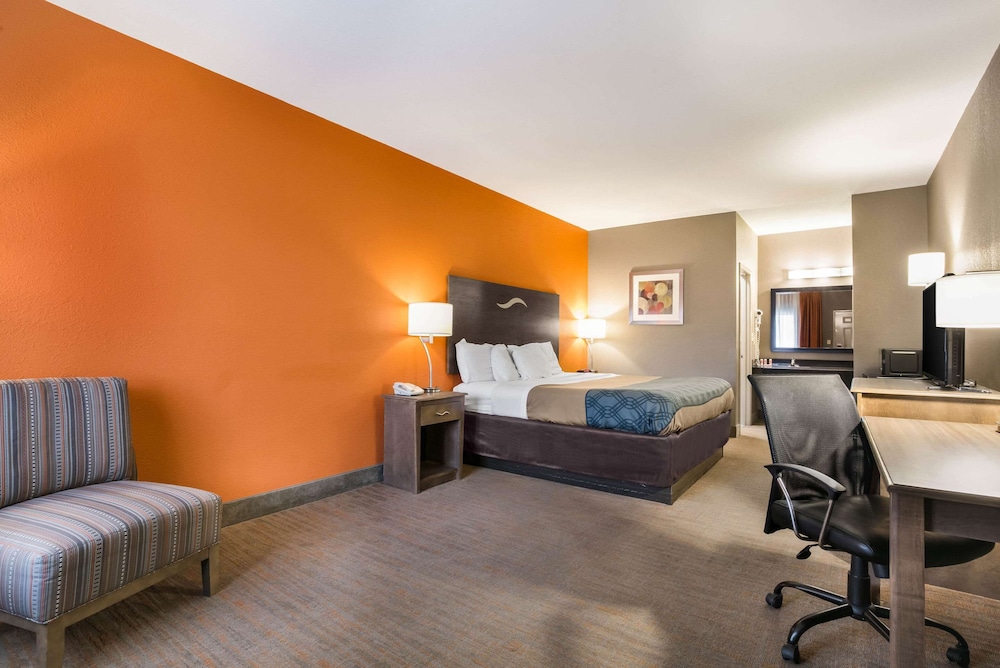 Econo Lodge Forrest City I-40 9/43