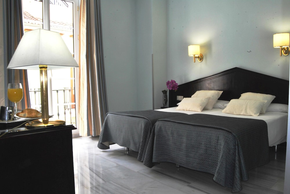 Navas Hotel 29/82