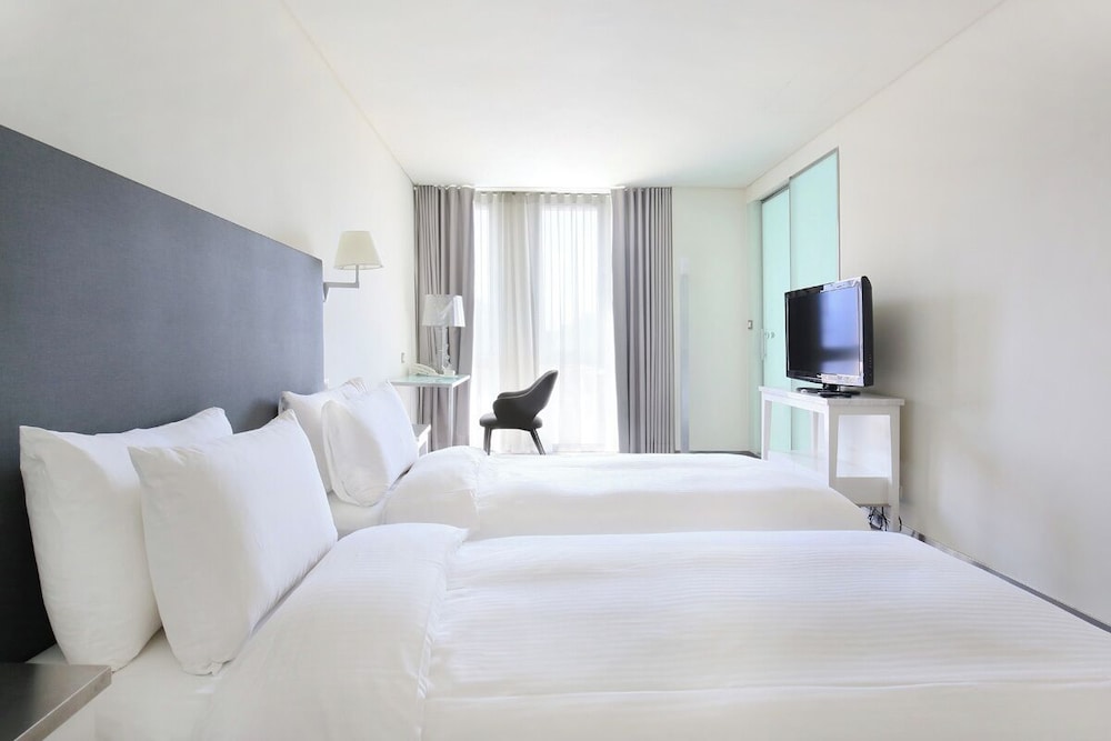 Ambience Hotel 23/58