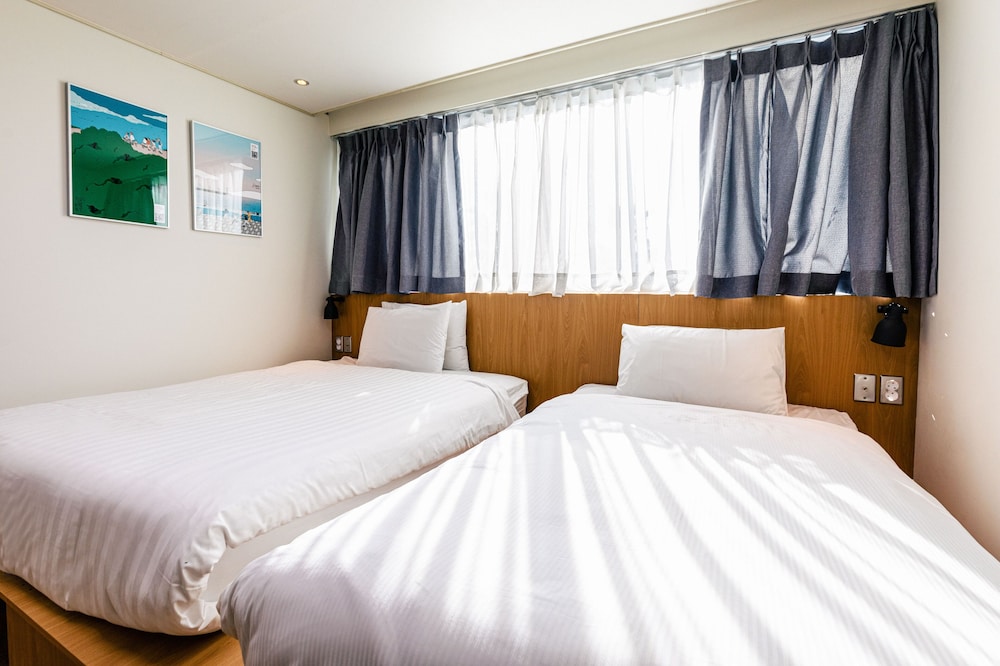 Haeden Hotel 11/45