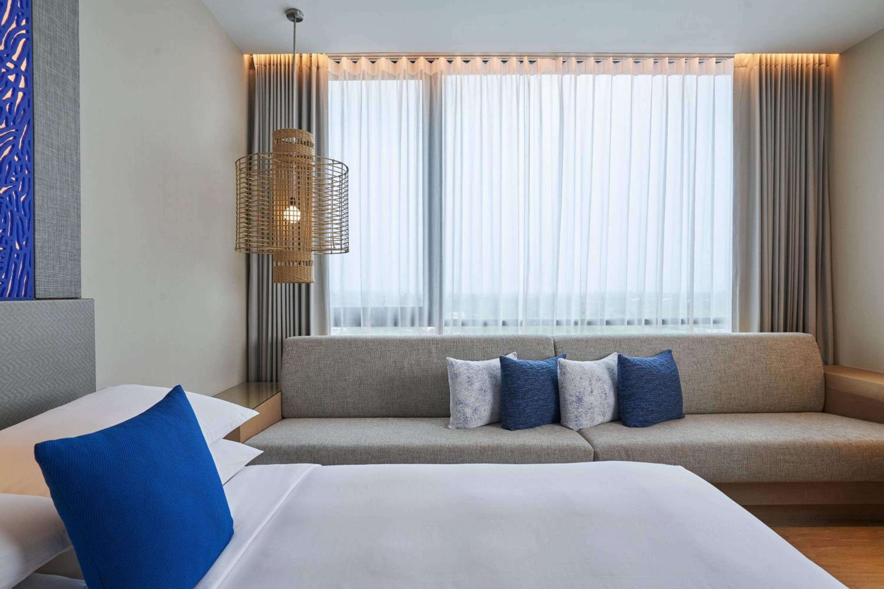 غرفة، Renaissance Pattaya Resort Spa 3/13