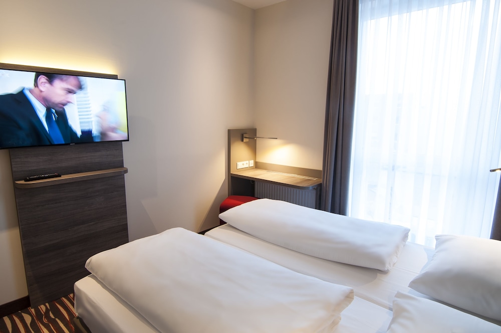 Amaro Budget Plus Hotel 16/50
