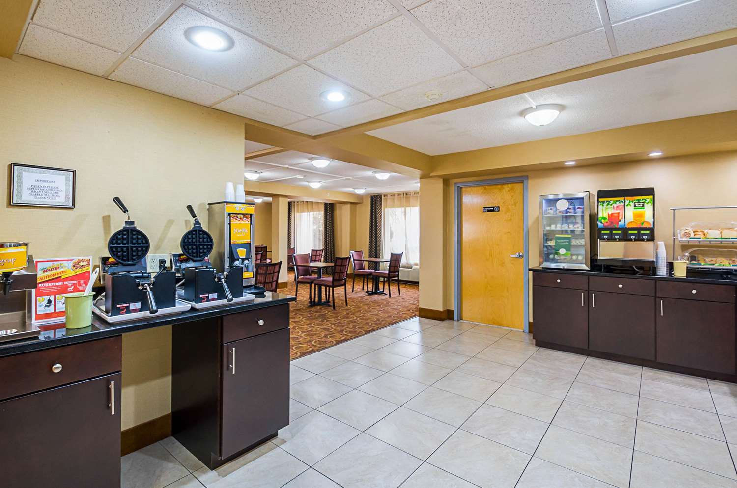 Econo Lodge Hagerstown 4/42
