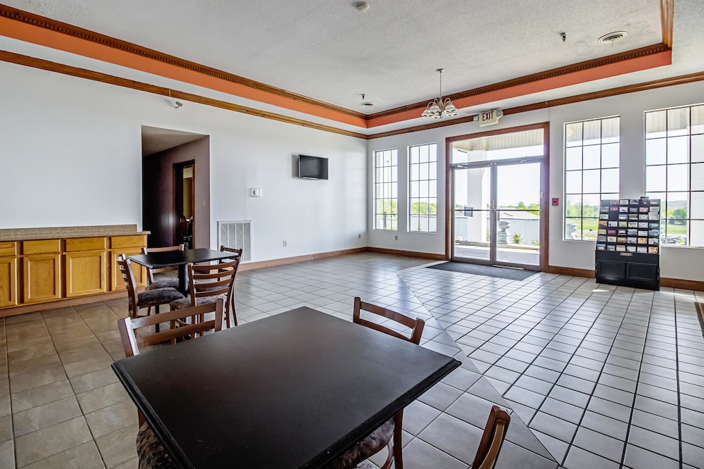 Motel6 Grand Rivers, KY 40/59