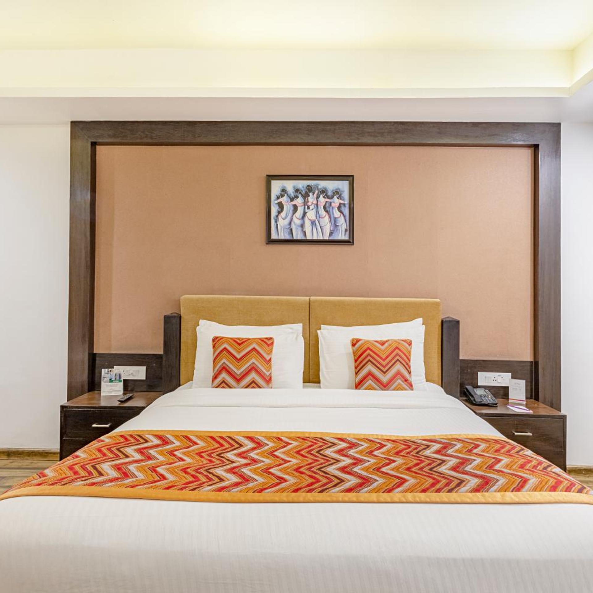 Valley View Room