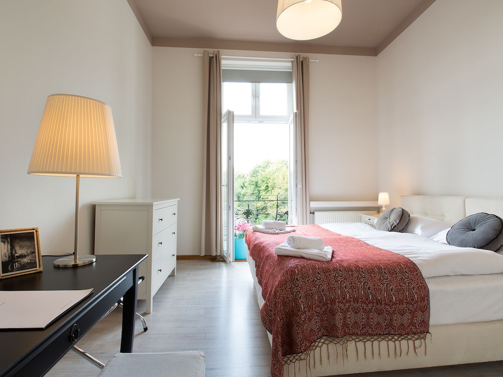 Antique Apartments Old Town 21/79